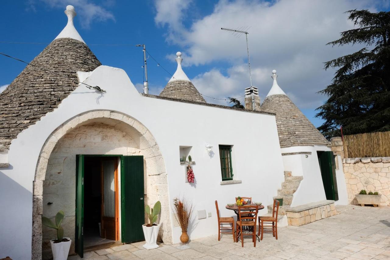 Trulli And Pool - I Cactus Villa Martina Franca Exterior photo