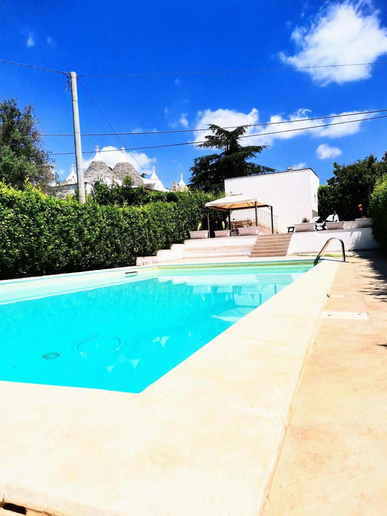 Trulli And Pool - I Cactus Villa Martina Franca Exterior photo
