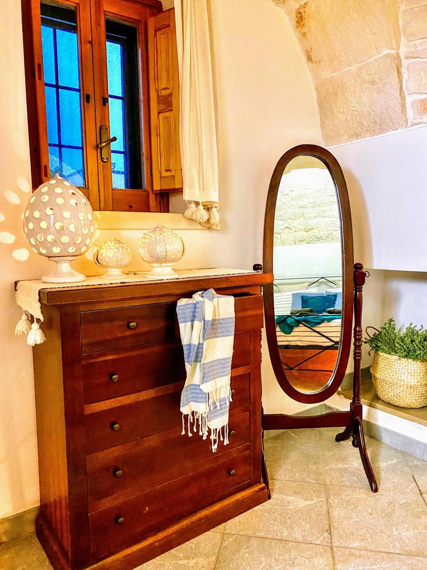 Trulli And Pool - I Cactus Villa Martina Franca Exterior photo